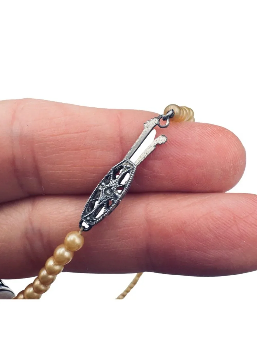 Vintage Cultured Pearl Necklace 16" Sterling Fish Hook Clasp Graduated 3-5mm - Picture 8 of 8